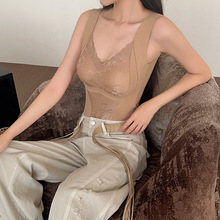 轻奢国风显瘦防寒时尚波浪领保暖背心带杯垫免穿文胸保暖马甲外穿