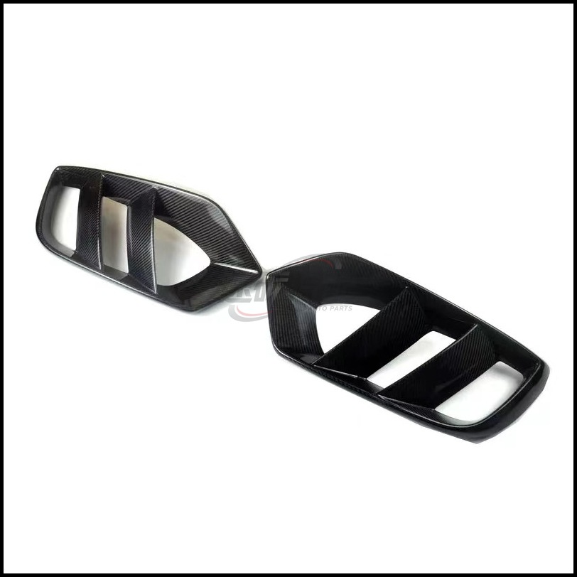 Suitable for Mercedes-Benz C-Class W205 Sport Version and Executive Version, carbon fiber front bumper air vent decoration for fog lights