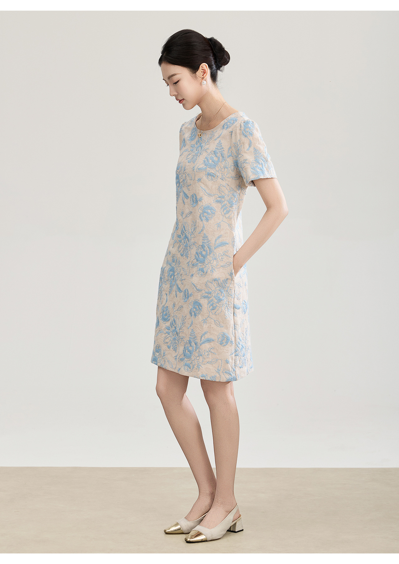 Đầm chữ A thêu jacquard tay ngắn mùa xuân hè — xanh lam chi tiết 19