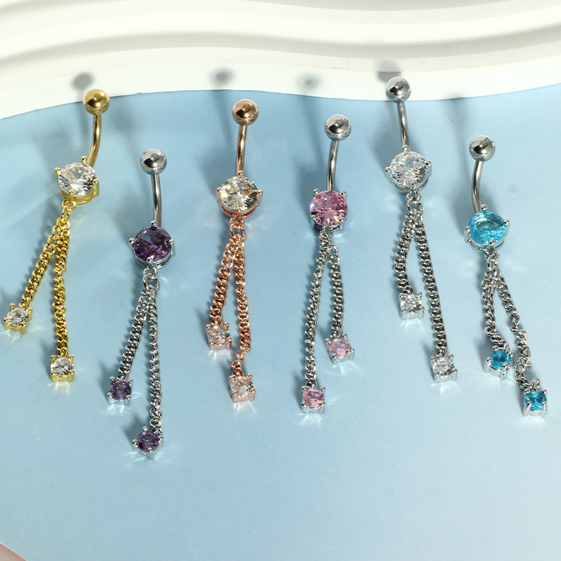 16G labret stud size and finish detail