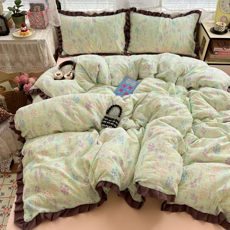 Doble hilo impresión de encaje de cuatro piezas en la cama de cuatro piezas sábanas de cama de tres piezas al por mayor