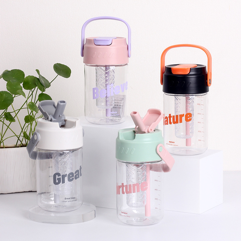 Taza de agua de plástico flor taza de té con almacén de té Estudiante DE ALTO aspecto en línea rojo ins portátil taza de paja taza