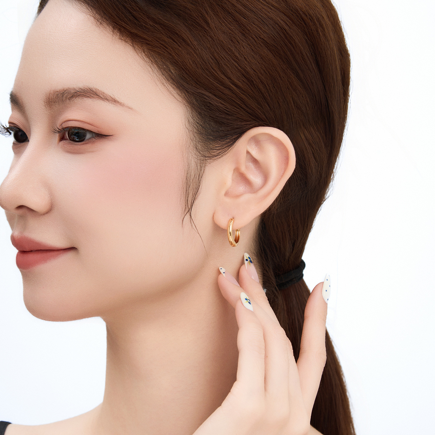 Xuping europa y americana transfronterizos simple geometría brillante aleación de cobre chapado 24k color ligero lujo temperamento auriculares al por mayor mujeres
