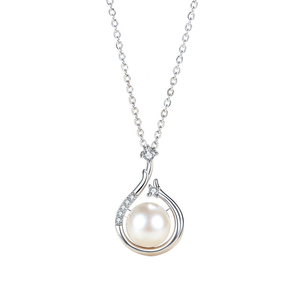 Retro necklace from pearl