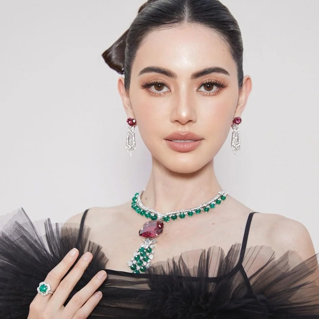 Collar de plata 925 chapado en oro con diamantes de alto contenido de carbono, turmalina rubelita y joyería de alta gama para mujer.