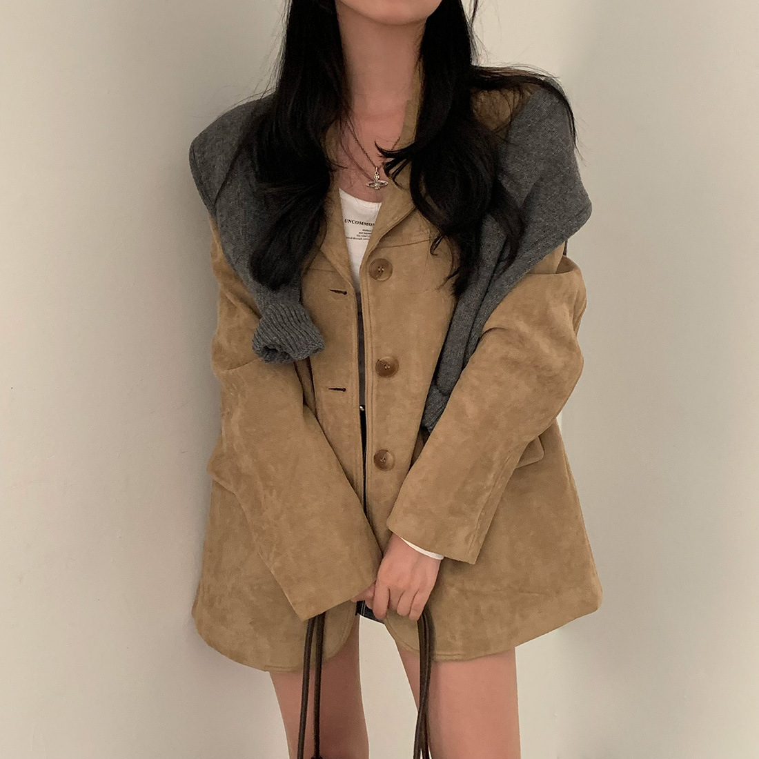 Koreaanse chique blazer – Frans vintage enkelrijs jasje voor dames (oversized pasvorm, middellange lengte, imitatiesuède met zakken)_voghion.com