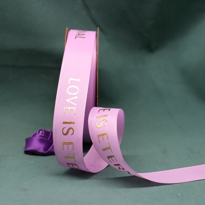Cinta acanalada personalizada de 2.5 cm con estampado dorado de "love" para embalaje de bodas, envoltura de regalos, Navidad y Año Nuevo.
