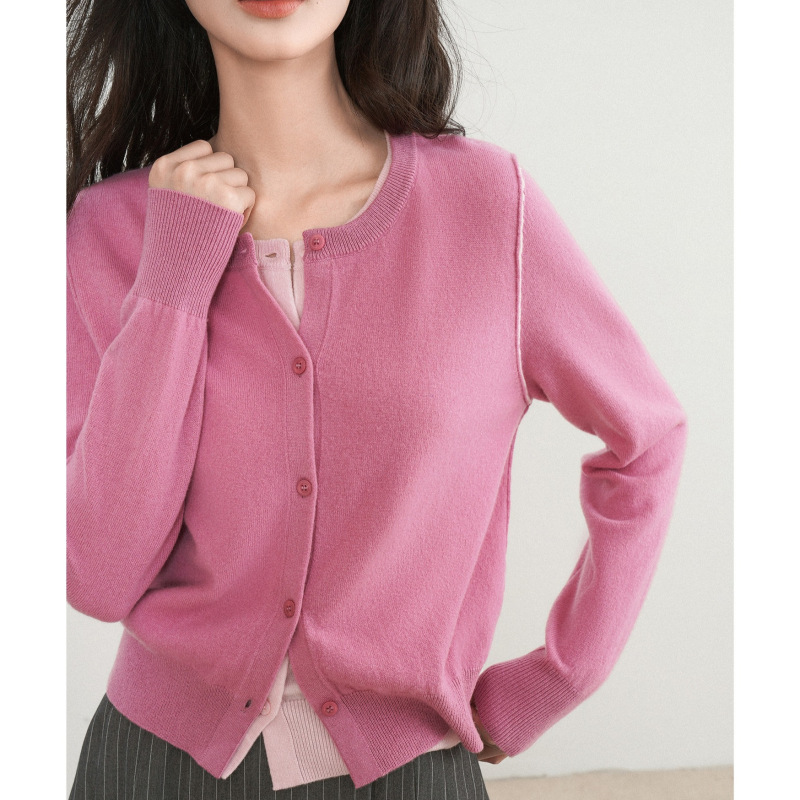 Intellectuals miu wind fake two-piece wool knitted cardigan women's autumn and winter high-grade pink top Intellectuals miu wind fake two-piece wool knitted cardigan women's autumn and winter high-grade pink top