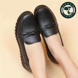 新款真皮牛皮防水透气软皮防滑鞋女皮鞋女新款女士皮鞋一脚蹬简约