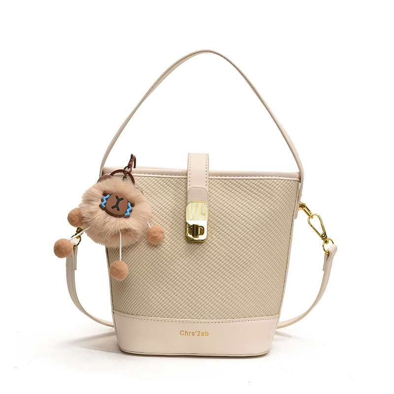 Bolso de mano de moda extranjera para mujeres 2025 nuevo bolso de cubo de agua super caliente transfronterizo nicho de diseño de alta sensación bolso de hombro