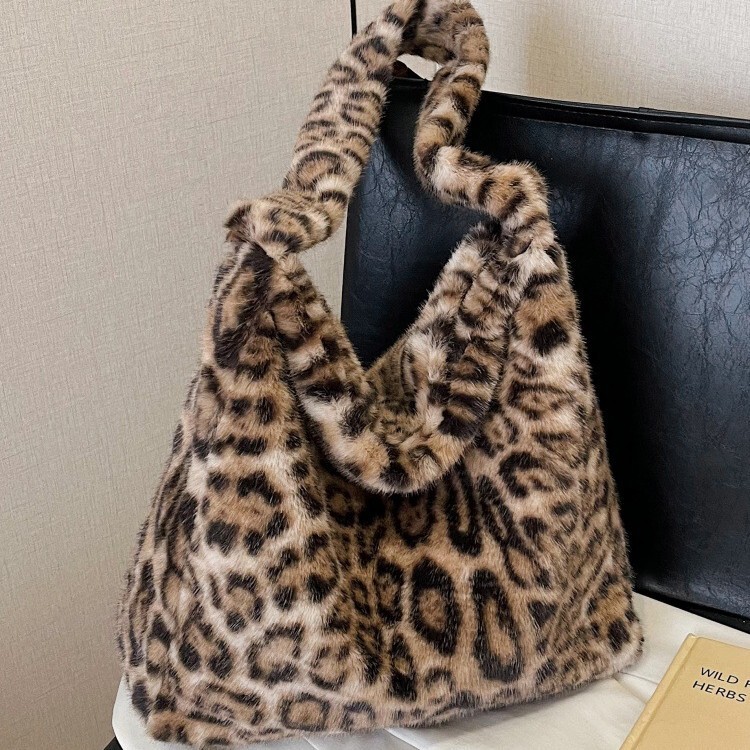 Cross-Border Autumn and Winter Leopard Print Shoulder Bag Japanese Style Ins Niche Design Commuter Tote Bag Student Large Capacity Handbag Cross-Border Autumn and Winter Leopard Print Shoulder Bag Japanese Style Ins Niche Design Commuter Tote Bag Student Large Capacity Handbag