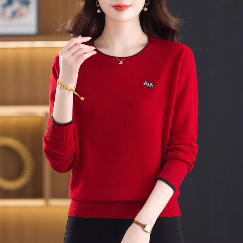 Women's Pullover Sweater 2025 Autumn and Winter New Style for Middle-Aged and Elderly Mothers, Stylish and Age-Reducing Knitted Base Top