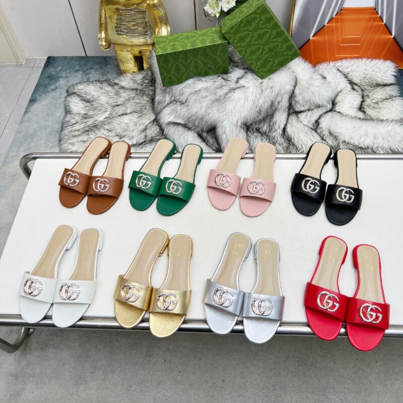 25 New Foreign Trade Models from Europe, America, Middle East, Dubai, Netherlands, Singapore, and Turkey with Metal Rhinestone Buckle Genuine Leather Slip-On Slippers