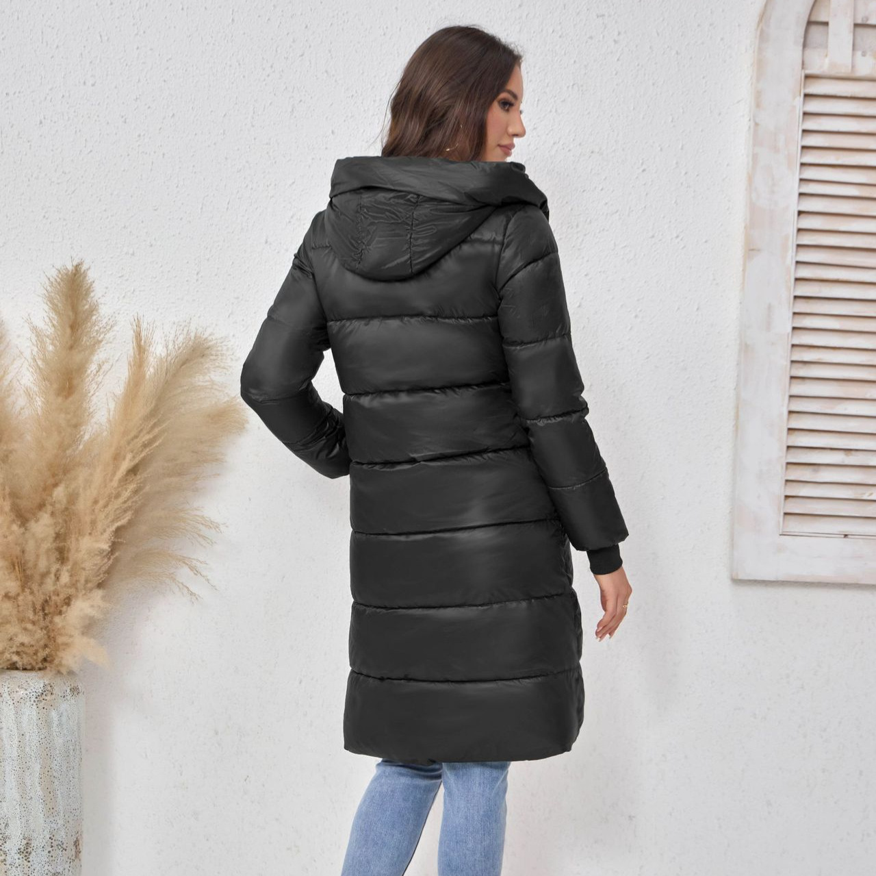 Langer Damen-Wintermantel mit Kapuze, dick gesteppt, modische und elegante Outdoor-Jacke, auch in großen Größen erhältlich_voghion.com