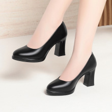 圆头一脚蹬正装工作鞋粗跟工装高跟配西装皮鞋浅口单鞋面试女鞋