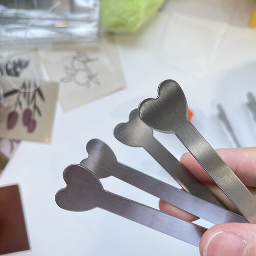 Small loving palm snack ice clip mini food clip fruit biscuit ice cube clip BH163