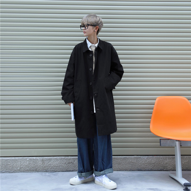 검은색