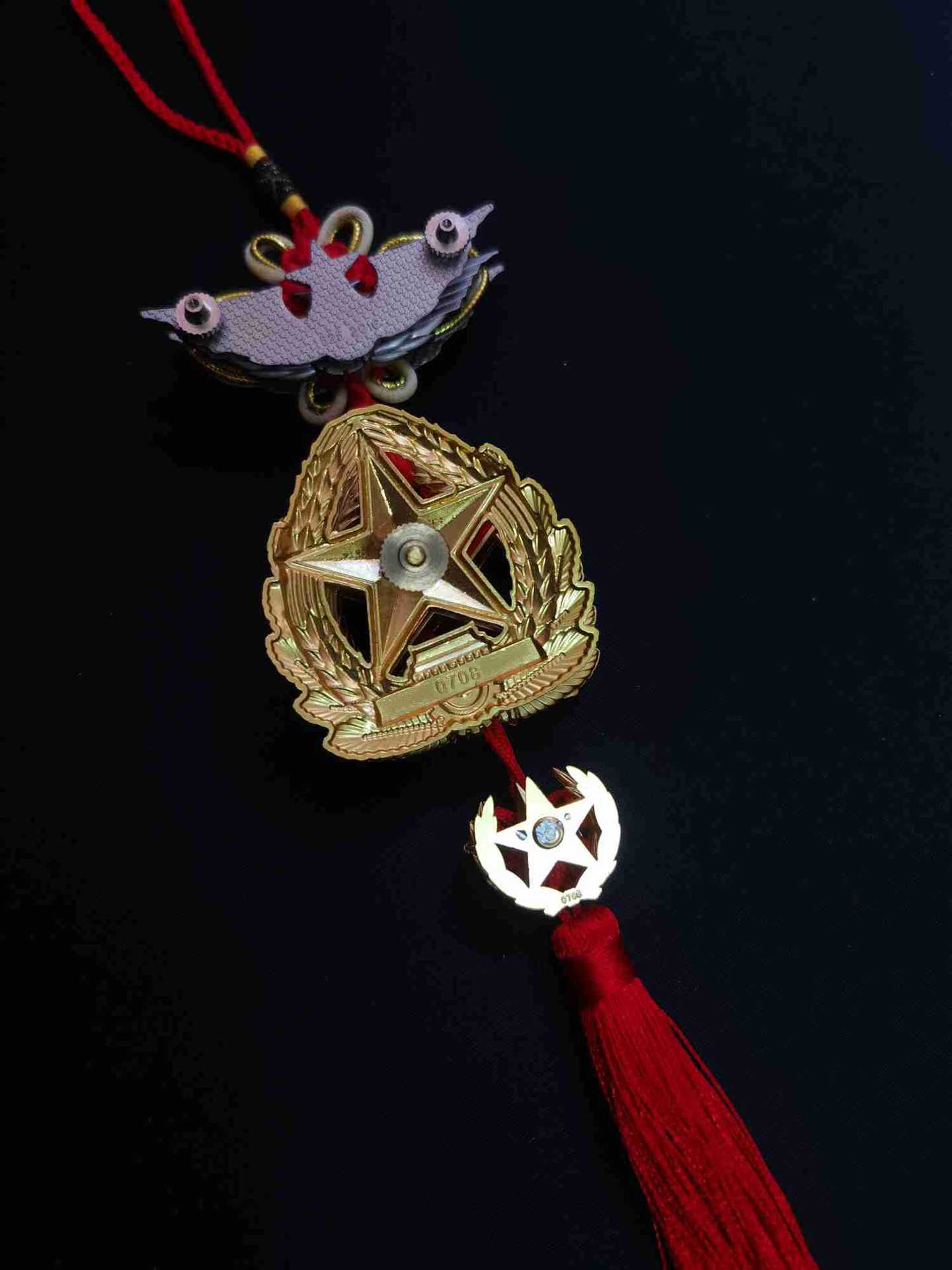 Car pendant patriotic five-pointed star red flag car rearview mirror decoration pendant Chinese heart soldier male car pendant
