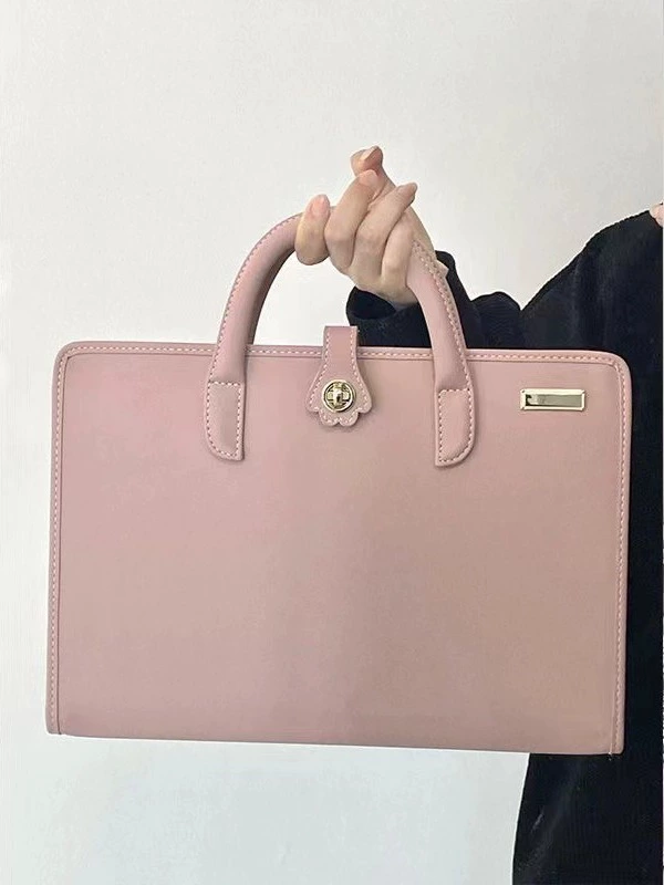 Protective case, laptop, fuchsia bag