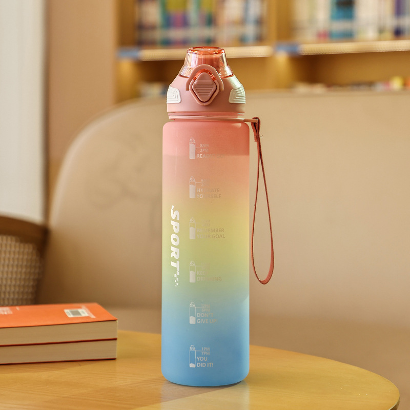 Nueva taza de agua deportiva degradada, hervidor portátil con tapa elástica para exteriores, taza espacial portátil de gran capacidad y alto valor