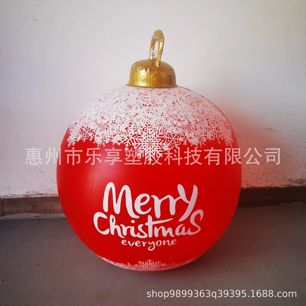 Merry Christmas + Snowflakes