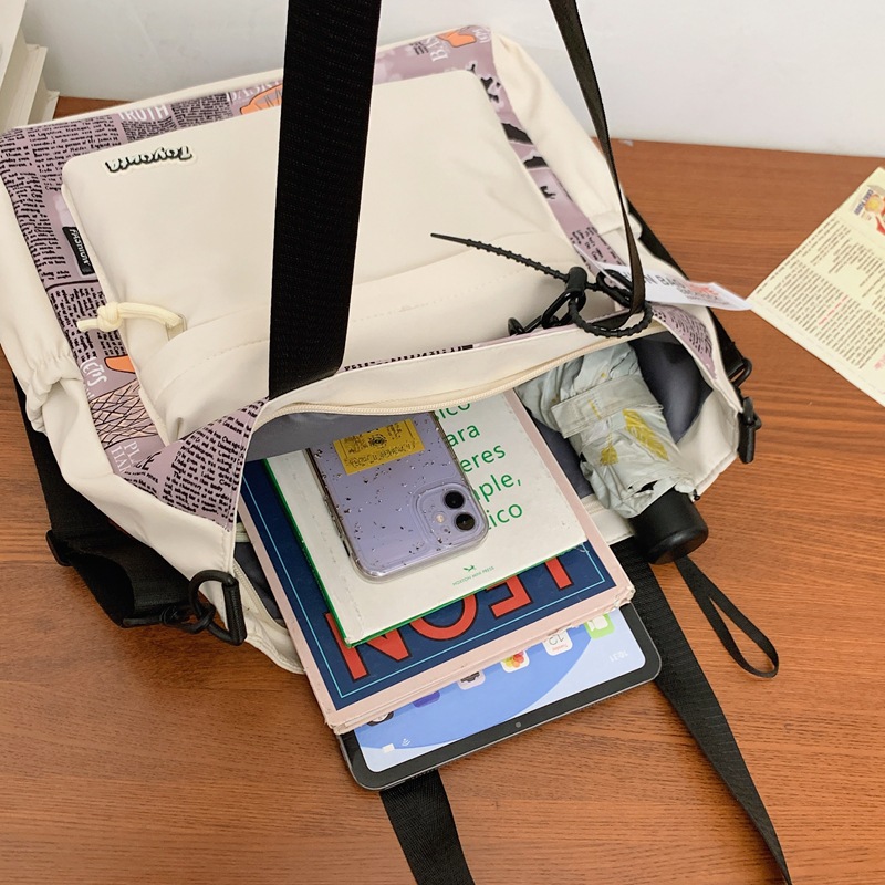 새로운 학생 SCHOOLBAG 대용량 크로스 바디 백 학생 가방 틈새 패션 어깨 가방 남성 캐주얼 가방