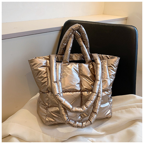 高级质感包包女新款大容量时尚秋冬棉服单肩包羽绒手提托特包