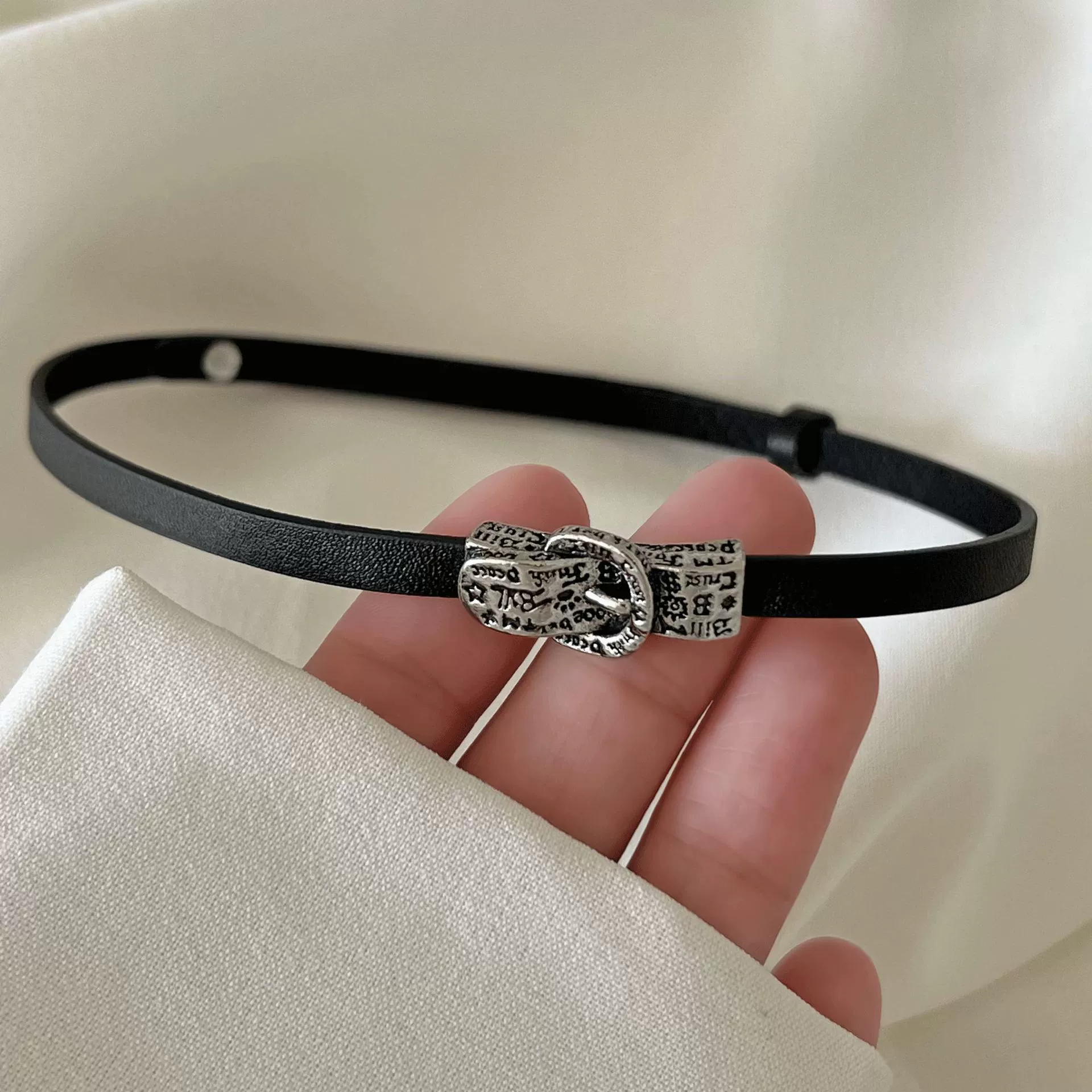 Нишевый дизайн черный ремень пряжка choker Ежедневные дикие аксессуары шеи Короткий ошейник минималистский шейный кольцо для женщин