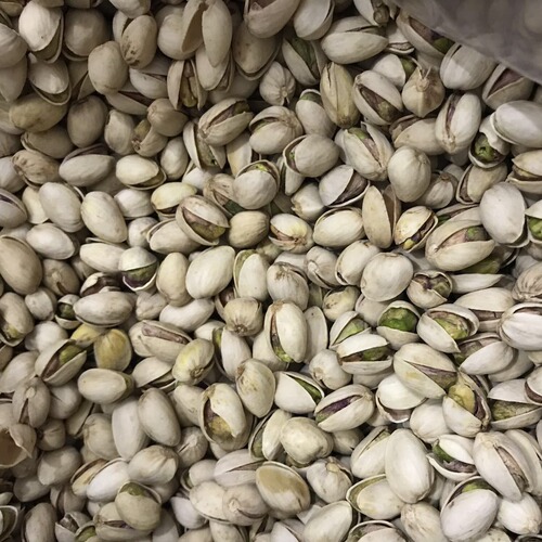 Direct Sale from Nut Snack Manufacturer: Unbleached Raw Cashews, Canned, Net Content 150g