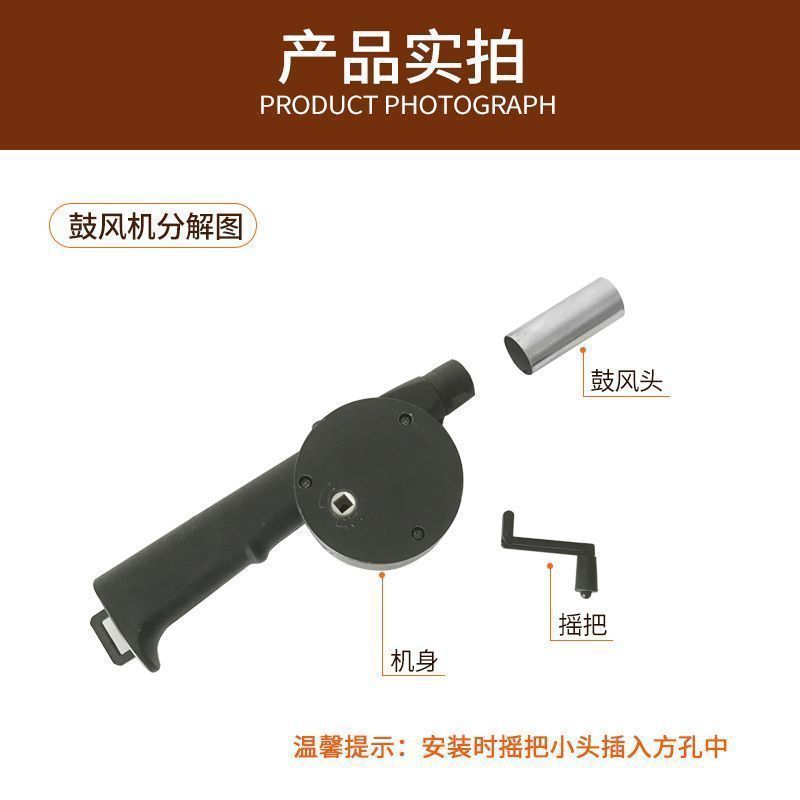 屋外の手を振ってバーベキューをします。キャンプの火を起こす道具は炭素をつけます。|undefined