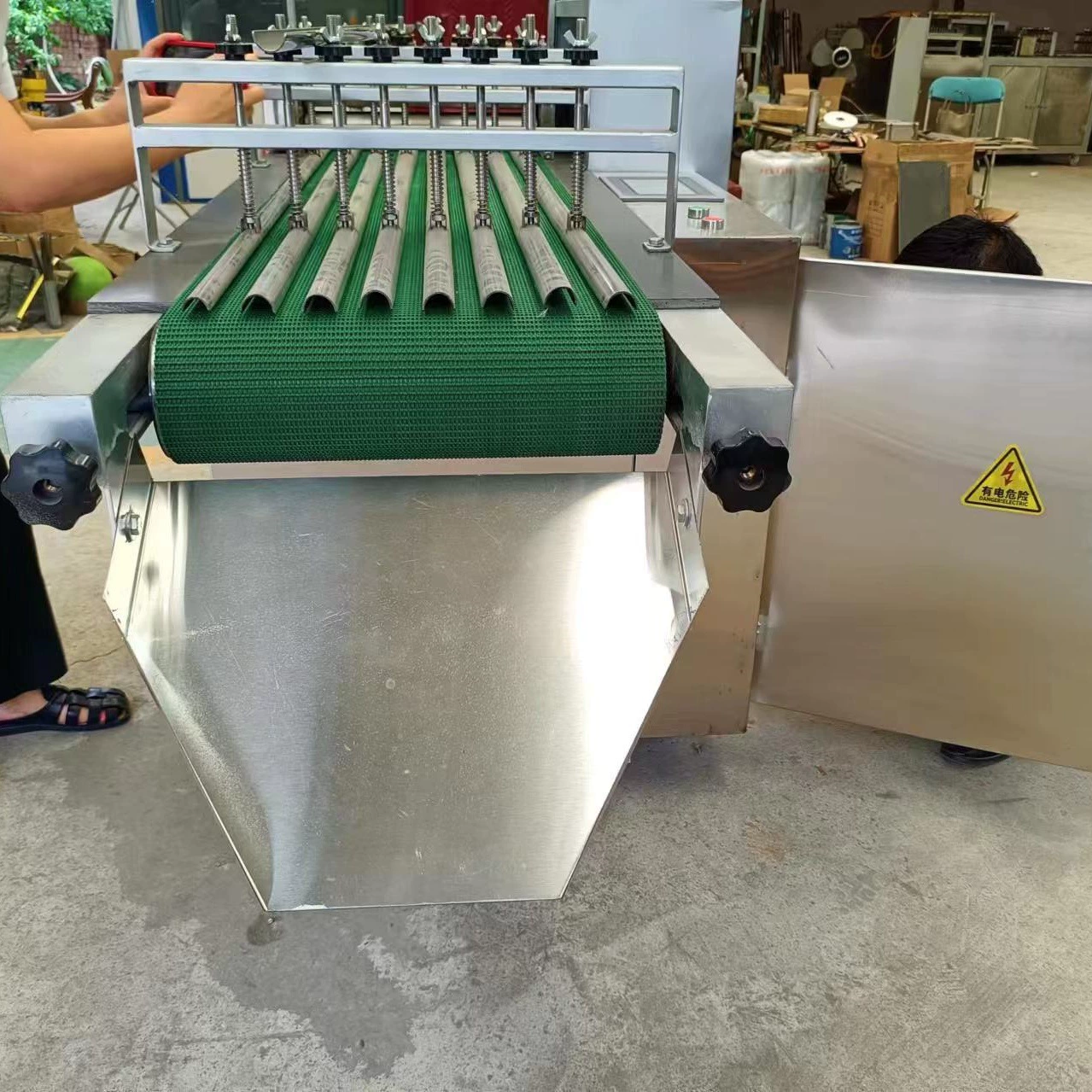 Автоматическая машина для изготовления ватных шариков, оборудование для обезжиривания ватных шариков, машина для формования ватных тампонов