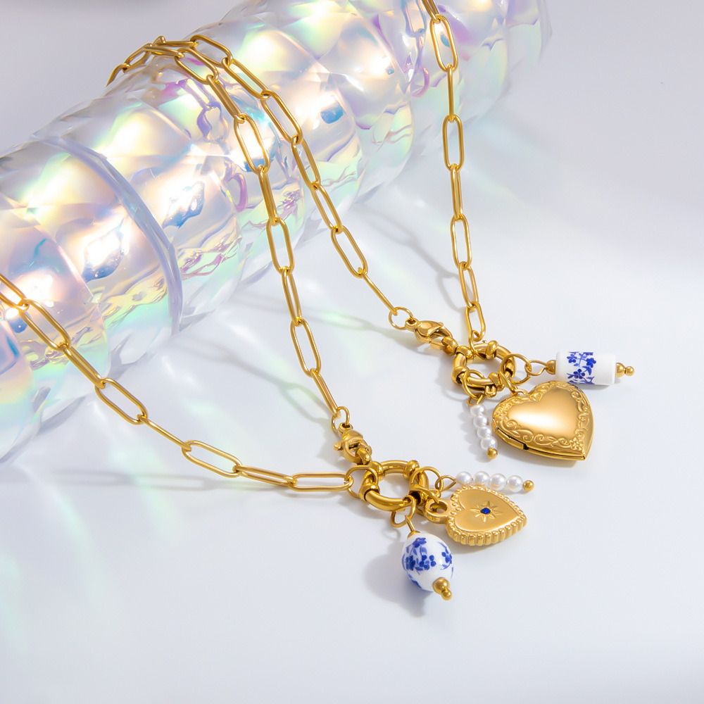 15g Weight 0.03µm-0.05µm Gold Plating Thickness PVD Coated Gold Plating Process PVD Coated Real Gold Plated 18K Gold Heart Shape 304 Stainless Steel IG Style Waterproof Non Tarnish 304 Stainless Steel Pendant Necklace
