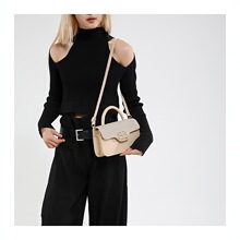 �W���L�͹Ś��|С�����r�к��s���eͨ�چμ�б�������Ψ��Ů��