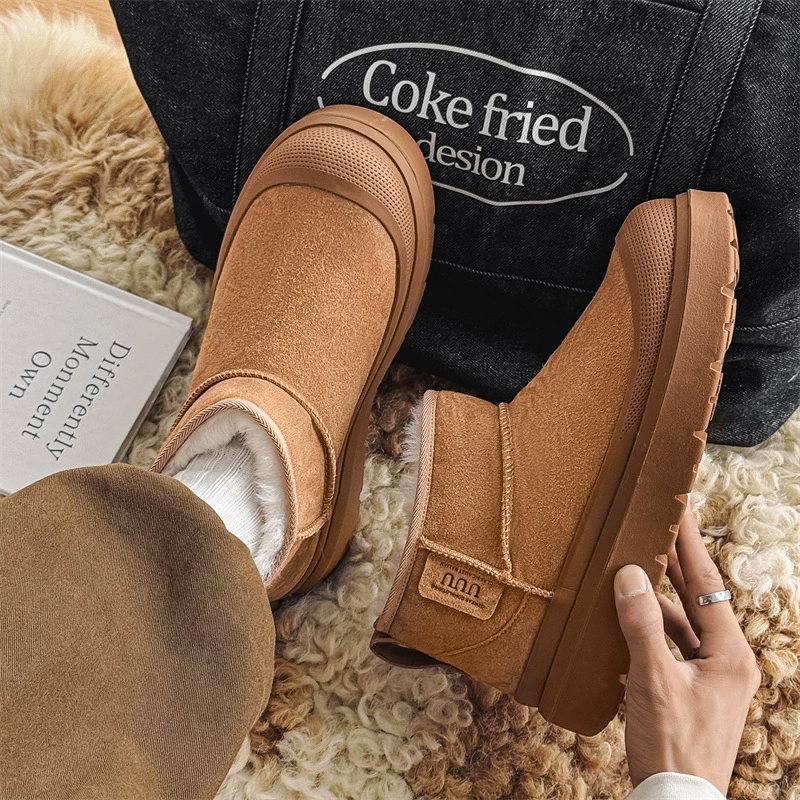 Снежные сапоги с толстой подошной кожей