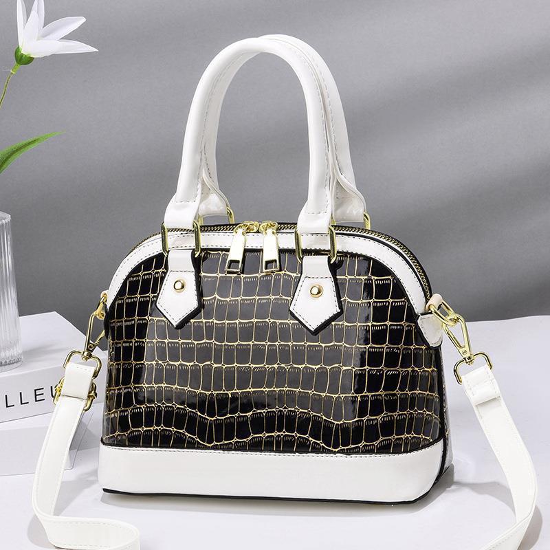 Women's Medium Pu Leather Color Block Streetwear Shell Zipper Dome Bag display picture 4