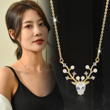 厂家直销潮一鹿有你项链ins钛钢微镶锆石可爱精致轻奢锁骨链批发