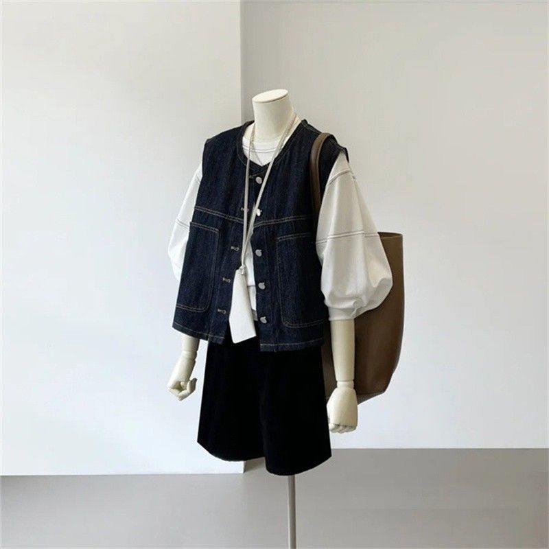 Hong Kong-Style New Sleeveless Denim Vest for Women, Slim and Fashionable, Suitable for Layering in Spring and Summer, High-End Outerwear, Retro