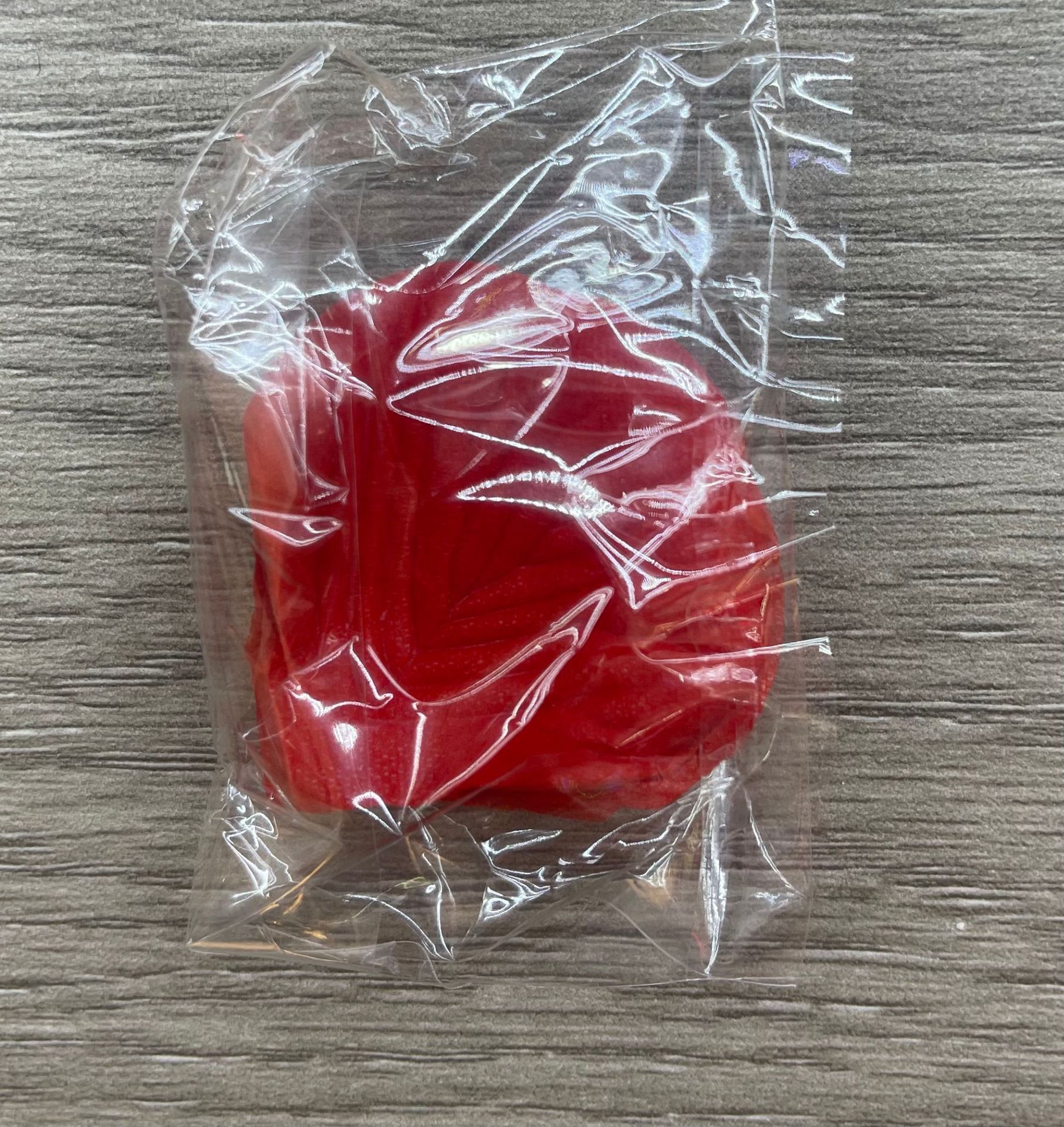 100枚の花びらを重ねて結婚してプロポーズして誕生日ホテルの配置を告白します。