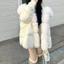 新款大气冬季保暖羽绒服