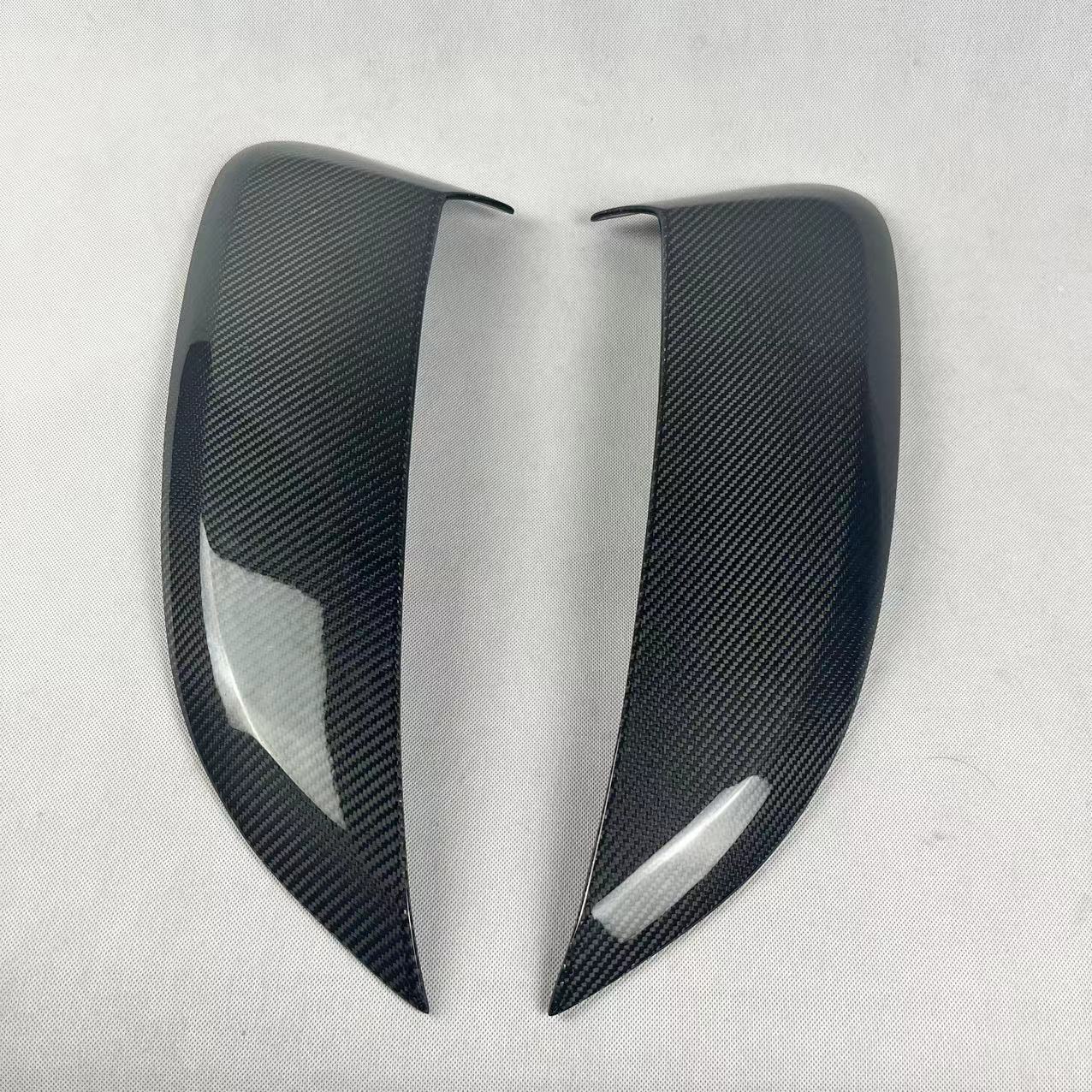 Suitable for Porsche 718 carbon fiber rear leaf air outlet 982 bright black GT4 air outlet CayMan side air outlet