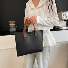 �ճ�ͨ�ں��s���������ذ��߼�����⃺Ůʿ�μ���r�г���б���