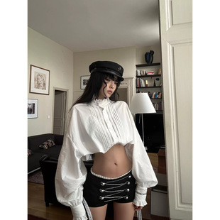 �n���� WARDEN EDGE��ɫ�����r��Ů����ľ���I�ް�������¶���r��