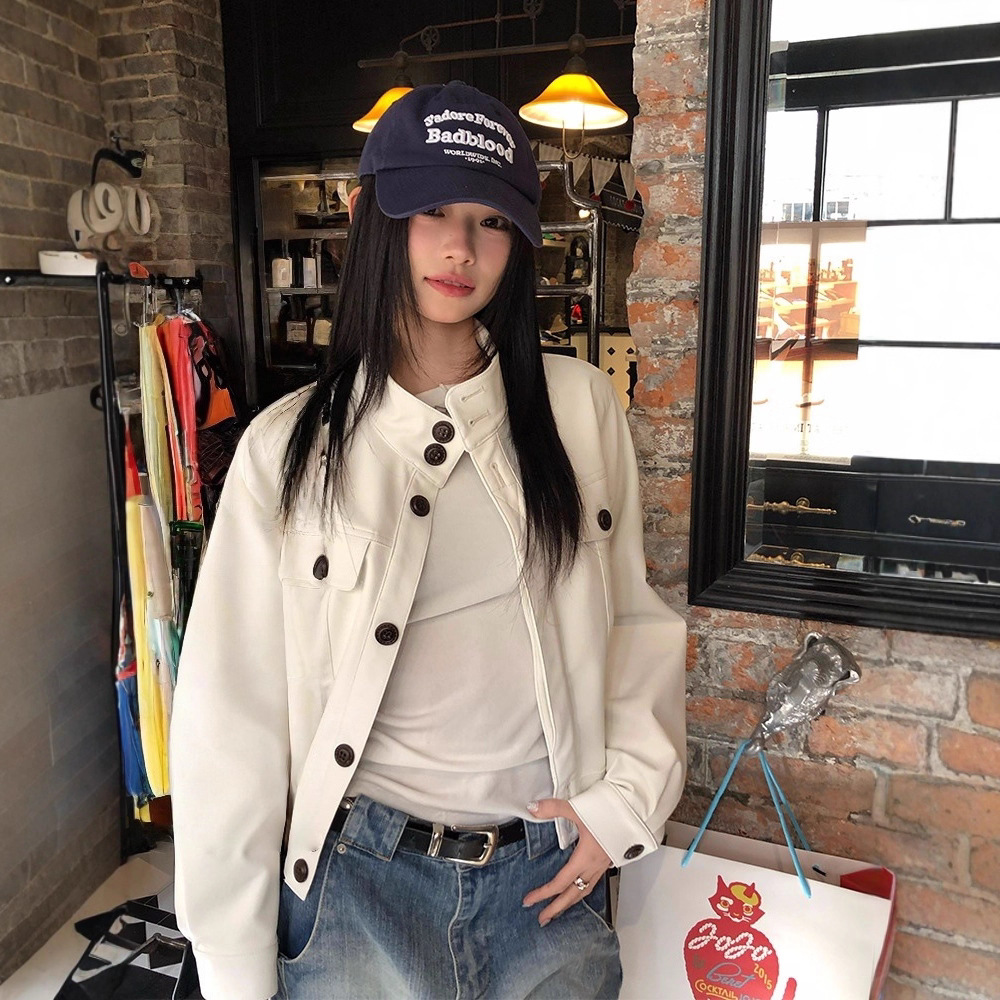 American Retro Stand Collar White Leather Jacket for Women, Popular Autumn Niche Design, Loose Casual Korean Style Top Coat