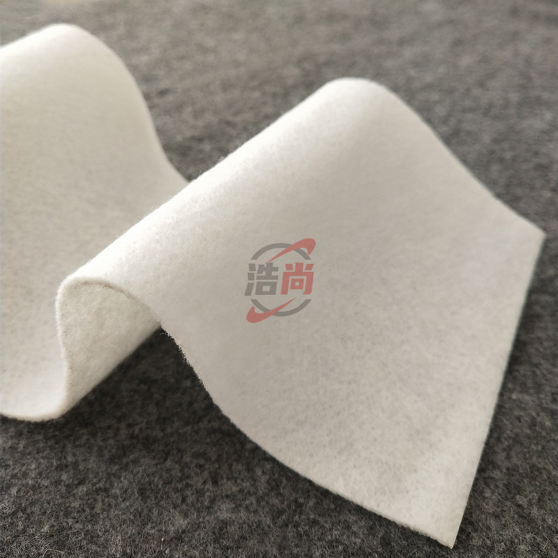 200-300g白软毡2-3mm涤纶针扎棉内衬底片衬里用聚酯无纺毛毡布料