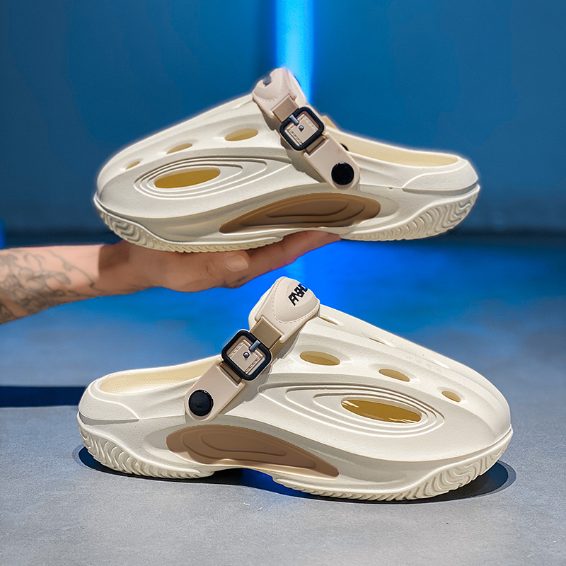 Zapatos con agujeros para hombres 2025 nuevo verano casual ropa exterior transpirable suela gruesa ligera sensación de pisar heces zapatillas Baotou para estudiantes