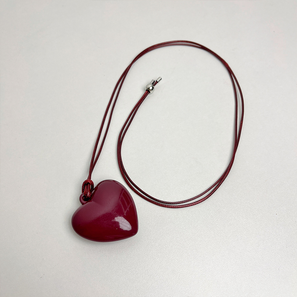Plating Design Simple Style Heart Shape Alloy Leather Rope Woven Chain Pendant Necklaces Wholesale