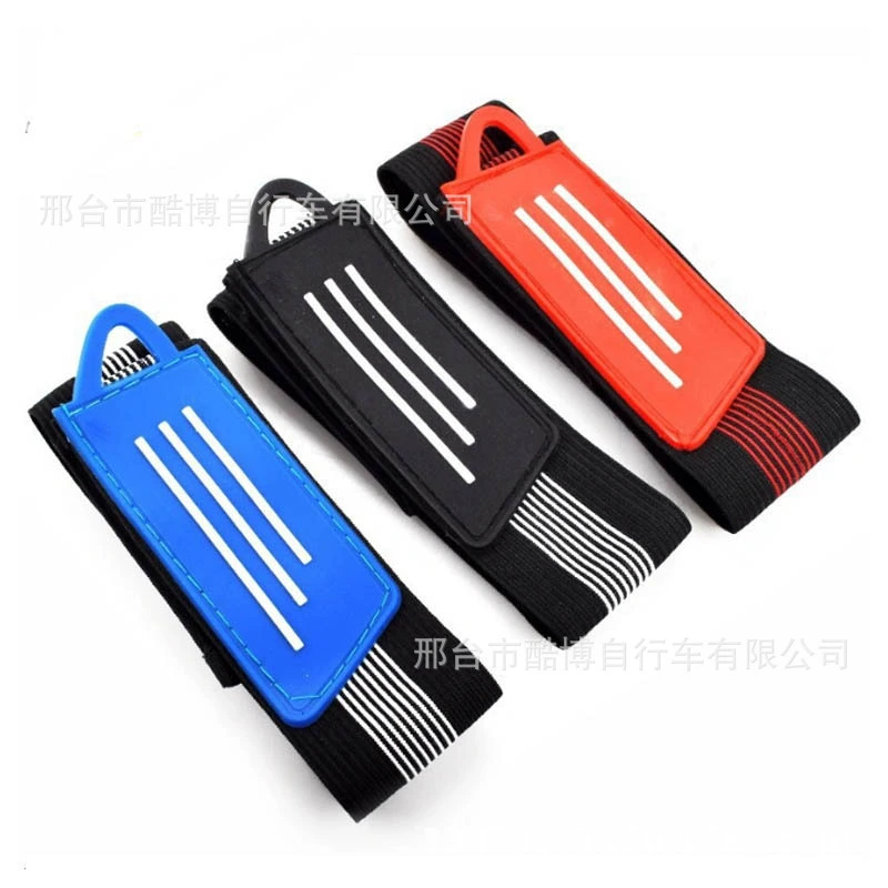 Производители поставляют велосипедные брюки с резинками для горных велосипедов с леггинсами