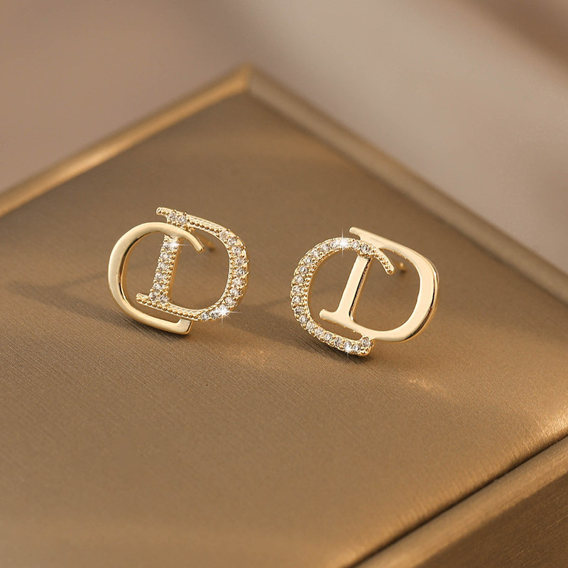 11# Diamond-inlaid letter earrings