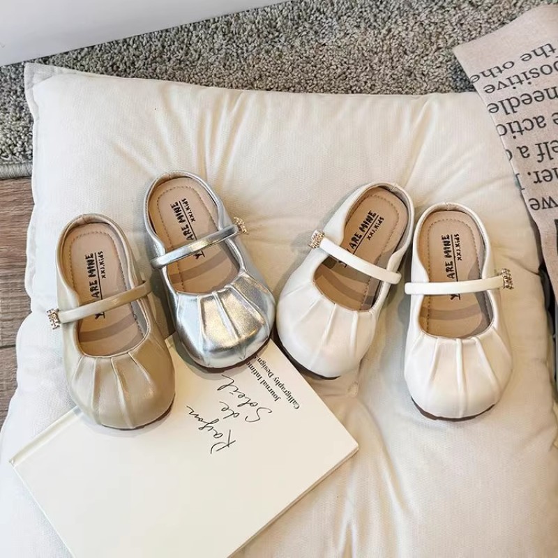 Zapatillas Baotou para niñas, primavera y verano, nuevo estilo, perezoso, un pie, medio arrastre para niños, sandalias y pantuflas para niñas