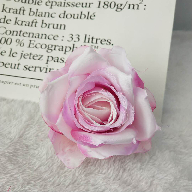 Fábrica directa de simulación de bordes de rosas de seda europea pequeños accesorios de disparo de artículos de boda